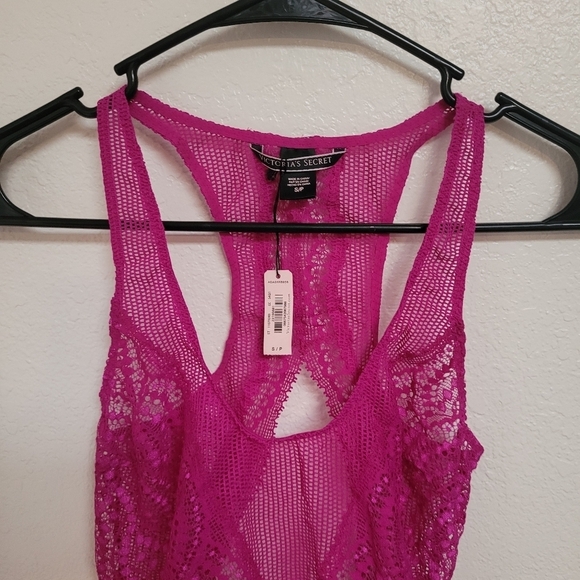 Victoria's Secret Hot Pink Lace Bodysuit NWT Small - Picture 4 of 6